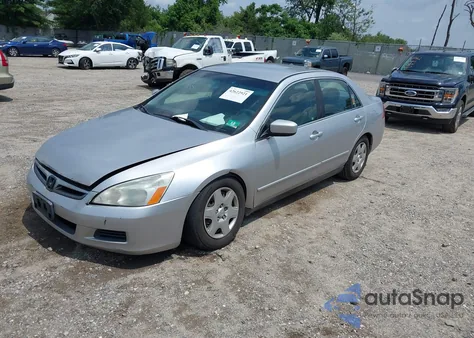 2007 Honda Accord 2.4 Lx из США, поврежденный, VIN 1HGCM56497A214015